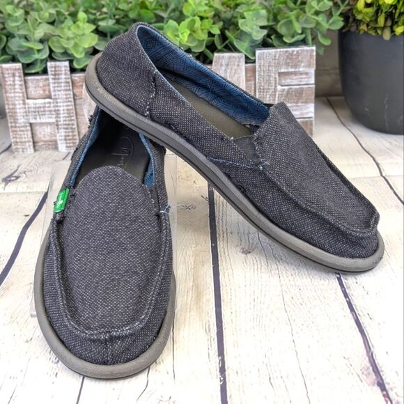 Sanuk Donna Paige Slip-On Shoes - Picture 1 of 9